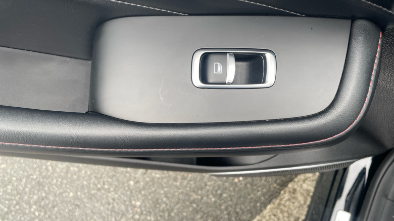 MG Hs 1.5 T-GDI Exclusive 5dr Petrol Hatchback